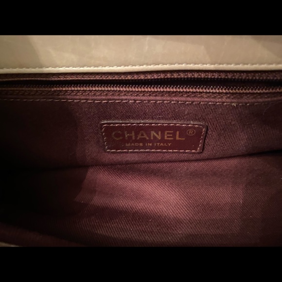 Like New! CHANEL Classic Perfect Edge Flap… - Picture 12 of 16